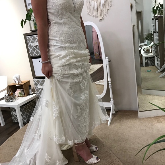 Brand new Stella York wedding dress! NEVER WORN - Picture 2 of 11
